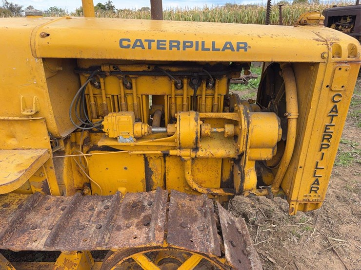 caterpillar-twenty-eight-image-12