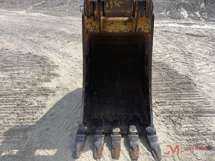 2013-caterpillar-320el-image-12