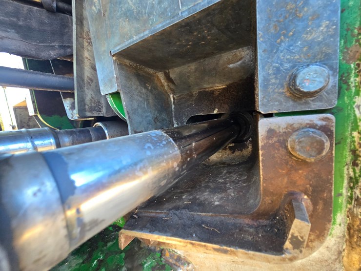 2020-john-deere-2020-image-61