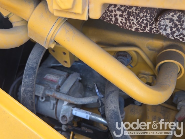 2020-deere-770gp-image-40