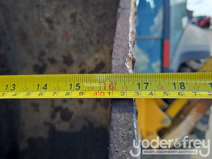 2015-deere-310sk-image-18