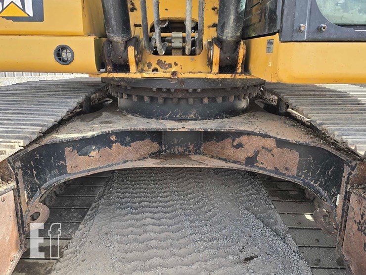 2018-caterpillar-320gc-image-30