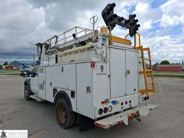 non-operable-2010-ford-f-450-super-duty-s/a-bucket-truck-image-7