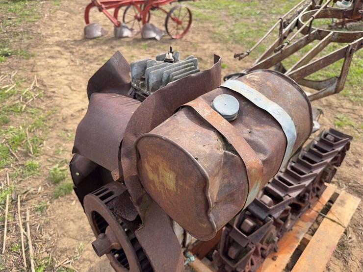 vaughan-flex-tred-garden-tractor-image-5