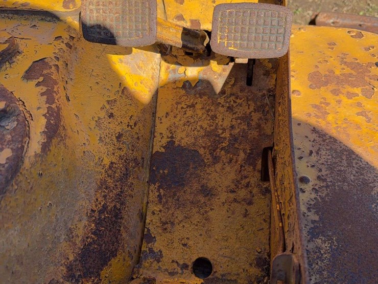 caterpillar-ten-high-clear-image-20