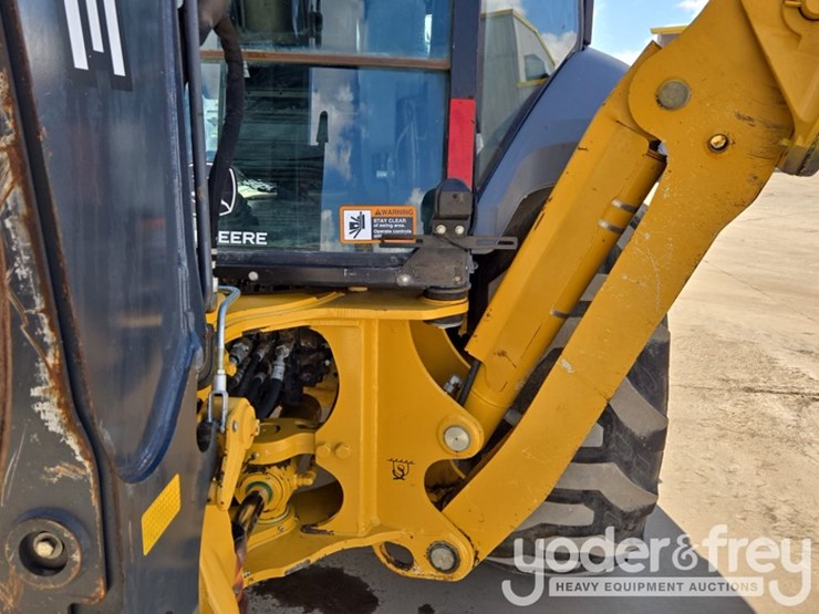 2022-deere-310sl-image-33
