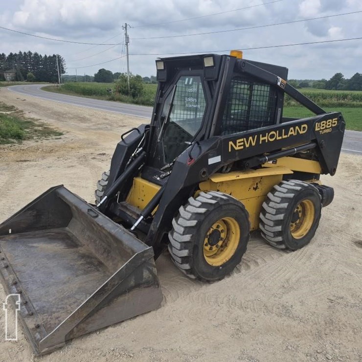 NEW HOLLAND LX885