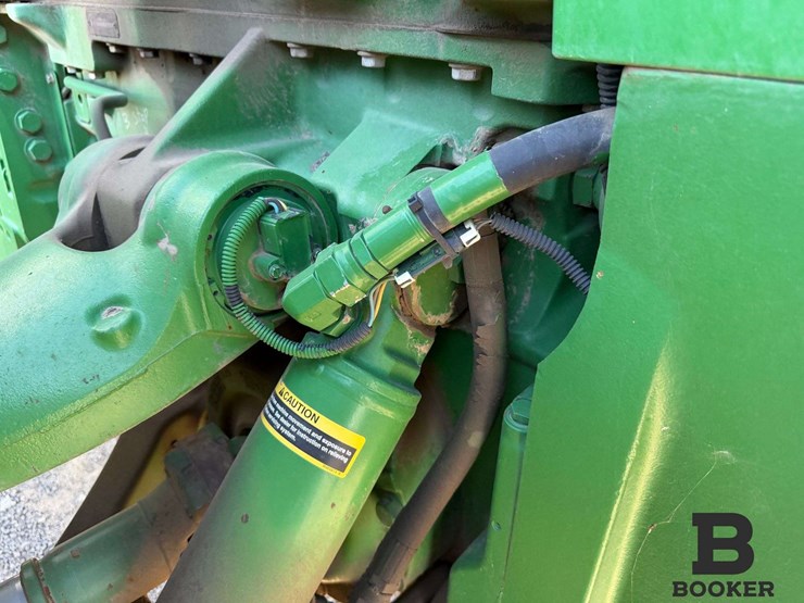 2011-john-deere-8360r-tractor-image-75