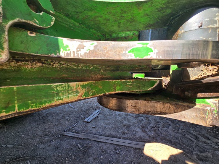 2019-john-deere-6-image-60