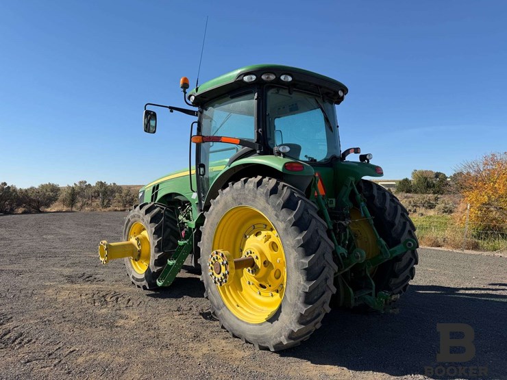 2011-john-deere-8360r-tractor-image-3