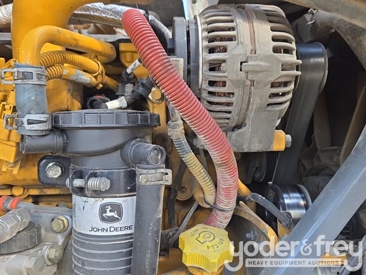 2015-deere-310sk-image-49