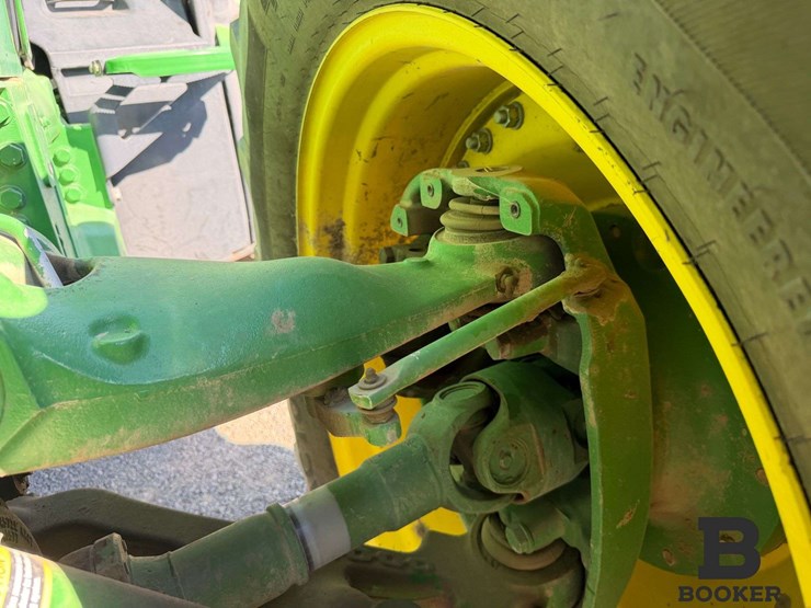 2011-john-deere-8360r-tractor-image-24