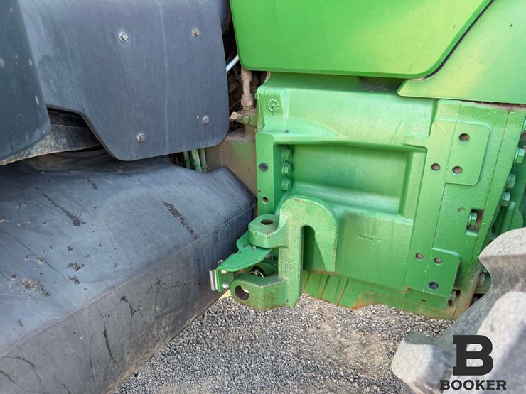 2011-john-deere-8360r-tractor-image-65
