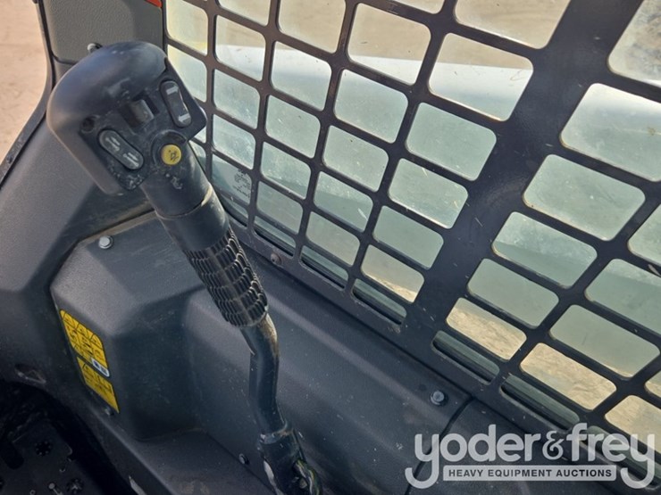 2021-bobcat-t66-image-51