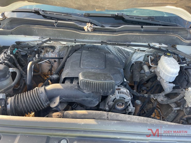 2014-chevrolet-2500-image-17