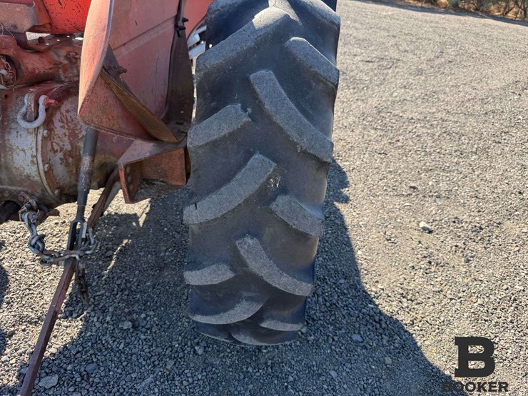 1964-massey-ferguson-35-tractor-image-17