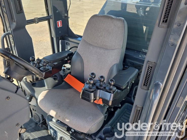 2020-deere-770gp-image-72