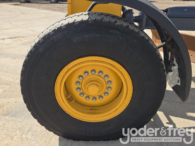 2020-deere-770gp-image-9