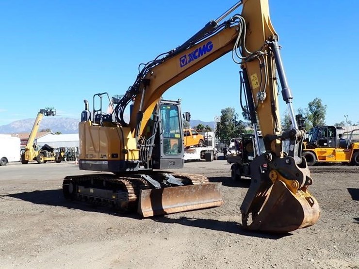2022-xcmg-xe155ucr-hydraulic-excavator-image-2
