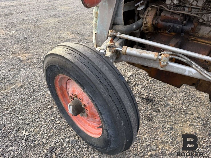 1969-massey-ferguson-135-tractor---non-running-image-22
