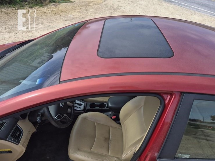 2011-hyundai-elantra-image-14
