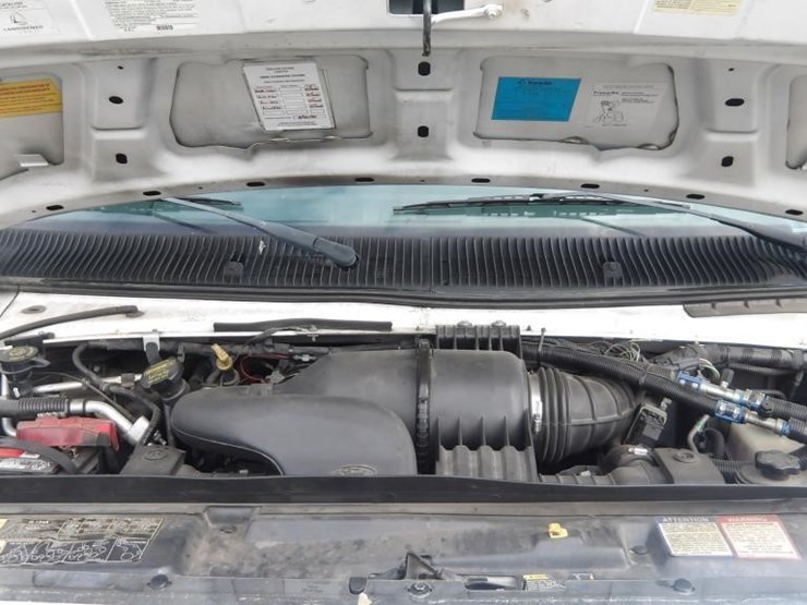 2016-ford-e450-image-10