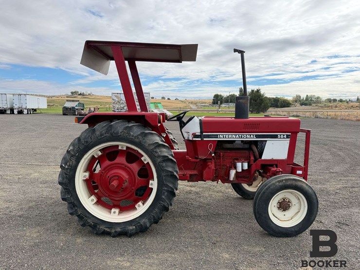 international-584-tractor-image-6