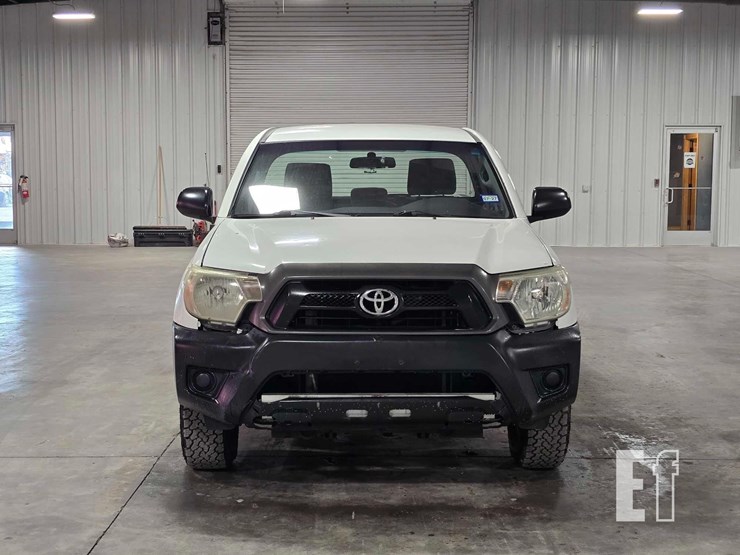 2013-toyota-tacoma-image-7