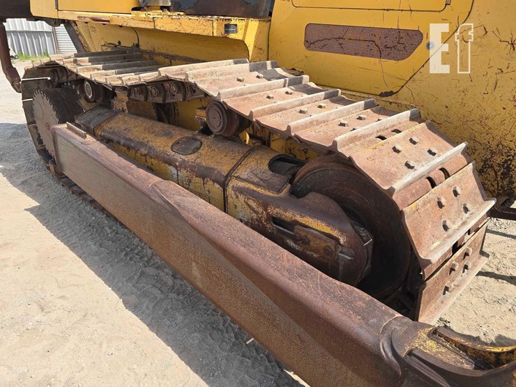 2008-deere-750j-image-33