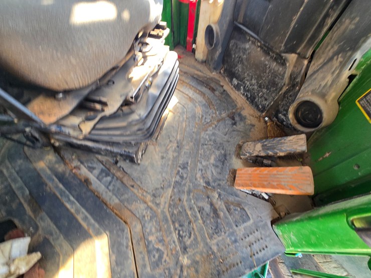 2020-john-deere-2020-image-36