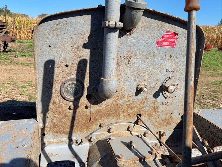caterpillar-ten-image-31