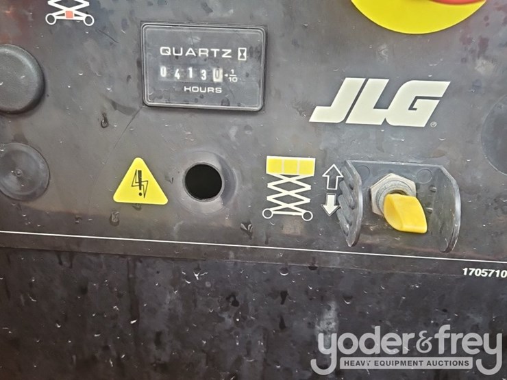 2015-jlg-4069le-image-21