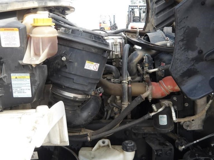 2019-freightliner-m2-dump-truck-image-11