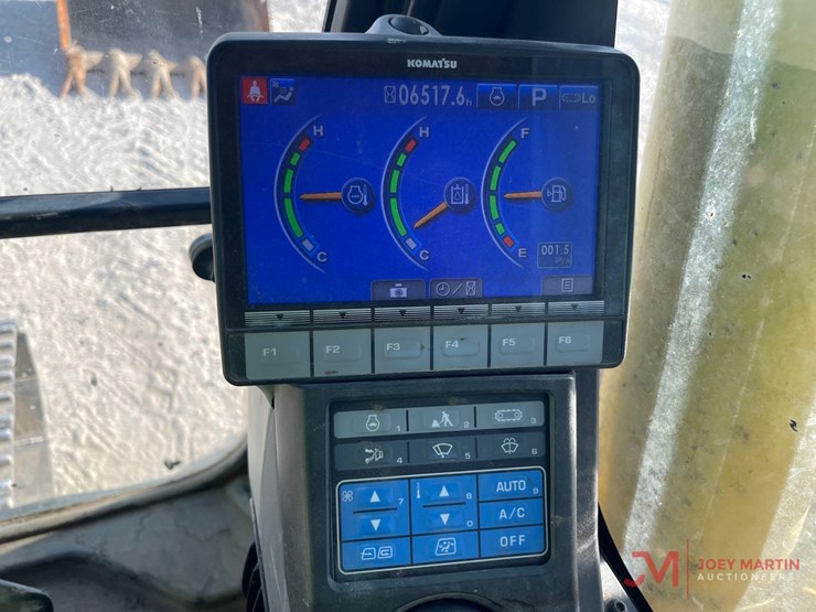 2014-komatsu-pc240-lc-10-image-23