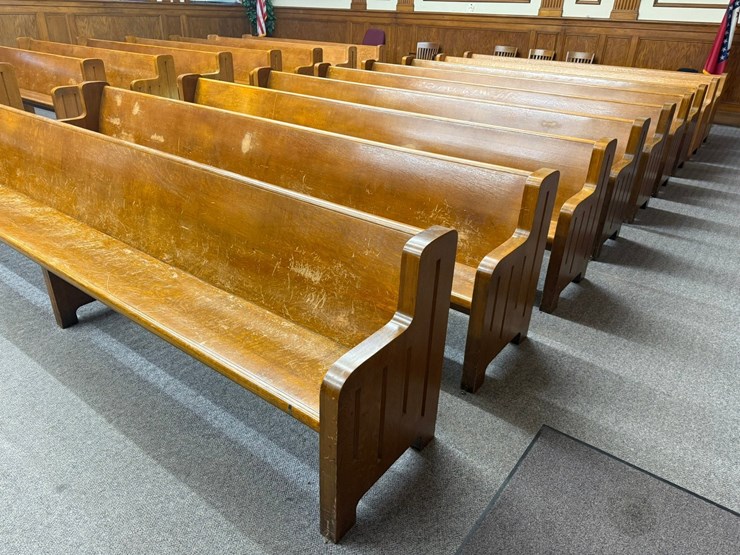 #46845-•-lot-of-(5)-wooden-pews-inv#46845-image-1