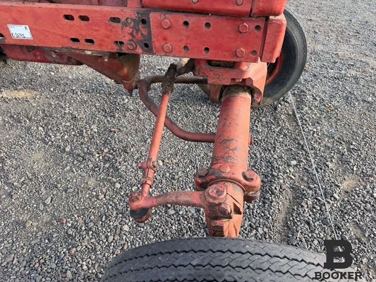 1967-international-farmall-656-tractor---non-running-image-7