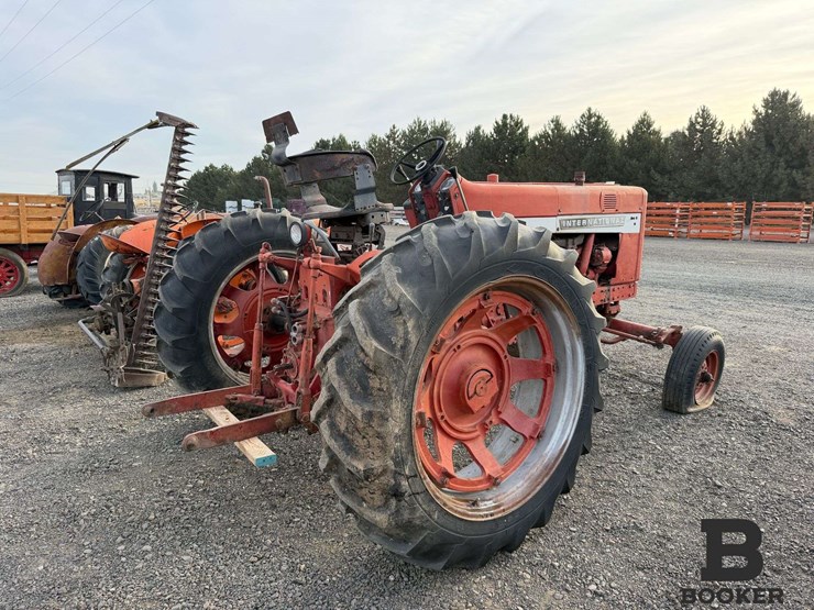 1967-international-farmall-656-tractor---non-running-image-4
