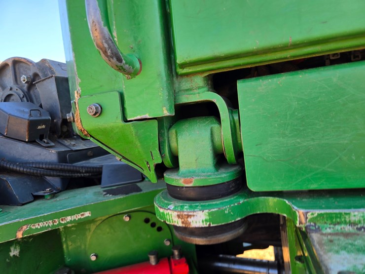 2020-john-deere-2020-image-117