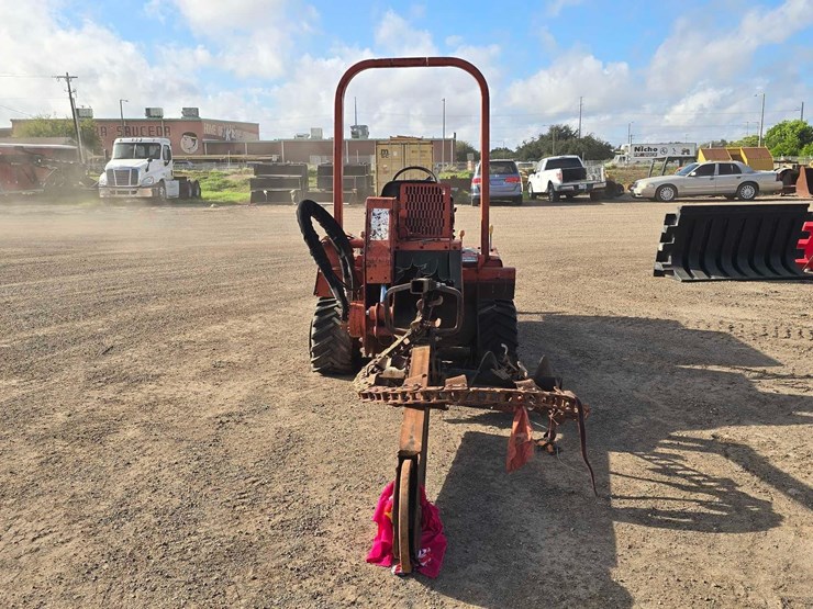 1999-ditch-witch-3700dd-image-8