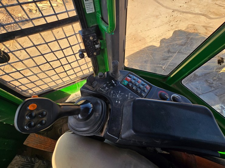 2020-john-deere-2020-image-38