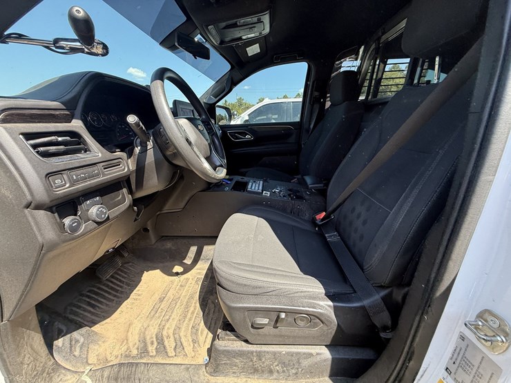 2021-chevrolet-tahoe-image-21