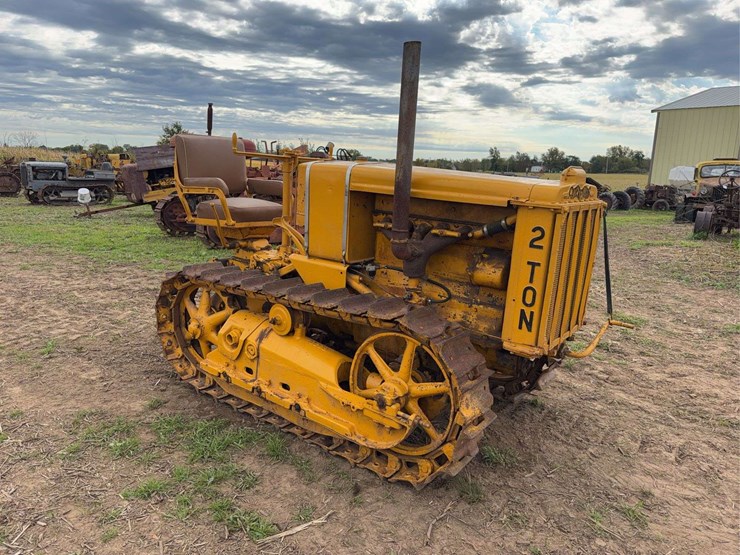 caterpillar-2-ton-image-7