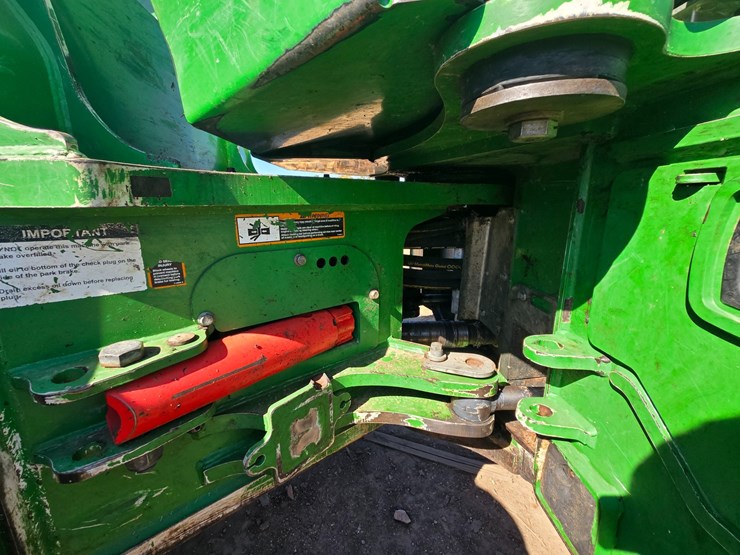 2019-john-deere-6-image-59