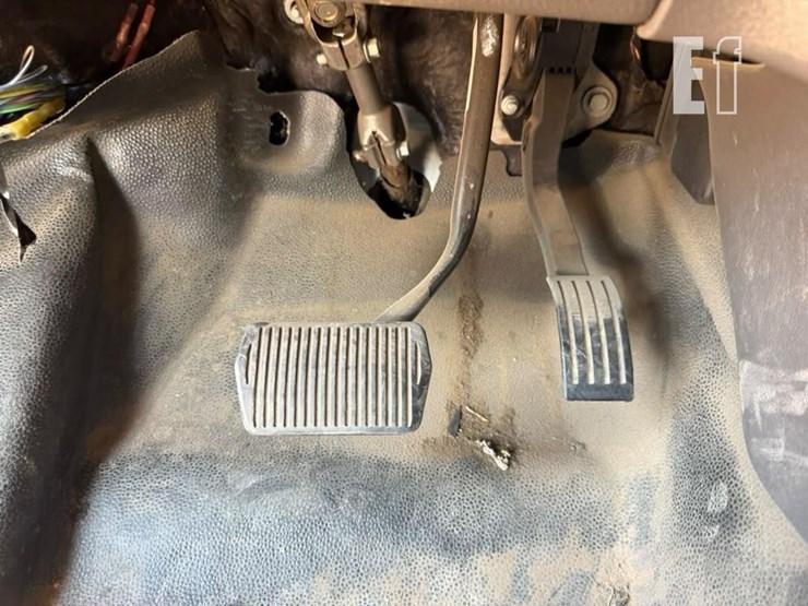 2020-ford-transit-connect-image-14