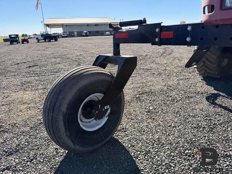 2016-macdon-m155e4-windrower-image-47