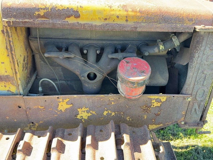 caterpillar-2-ton-image-12