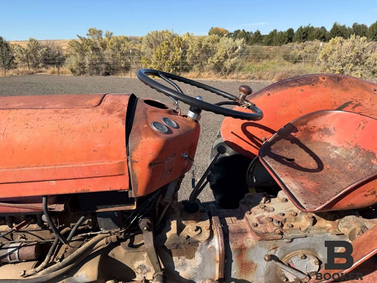 1964-massey-ferguson-35-tractor-image-22