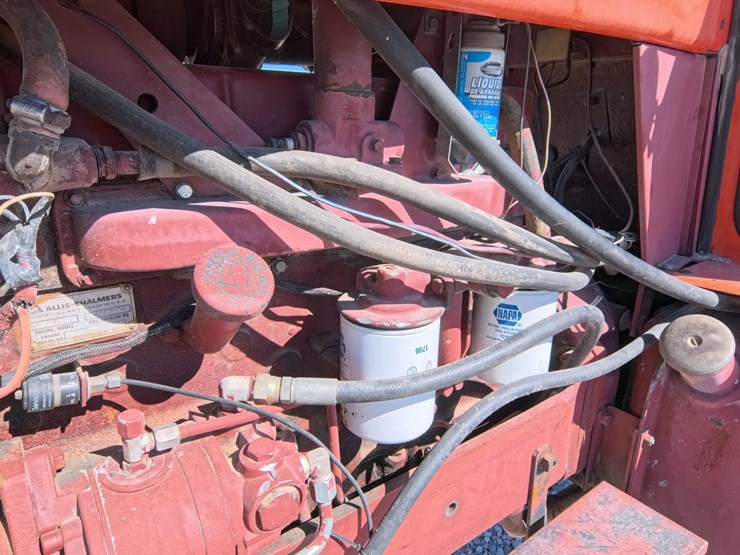 #1026-•-allis-chalmers-7000-tractor-image-15