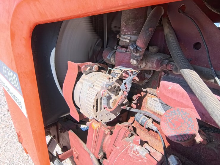 #1026-•-allis-chalmers-7000-tractor-image-14