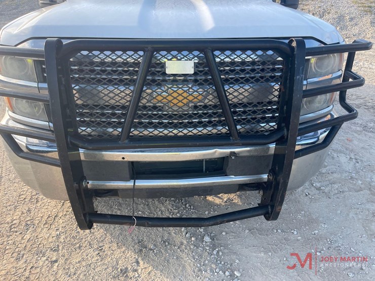2014-chevrolet-2500-image-16